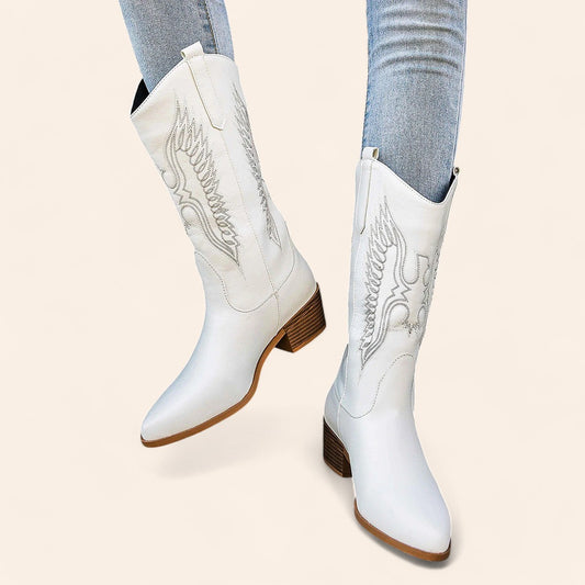 White cowboy boots with bird embroidery - N°117