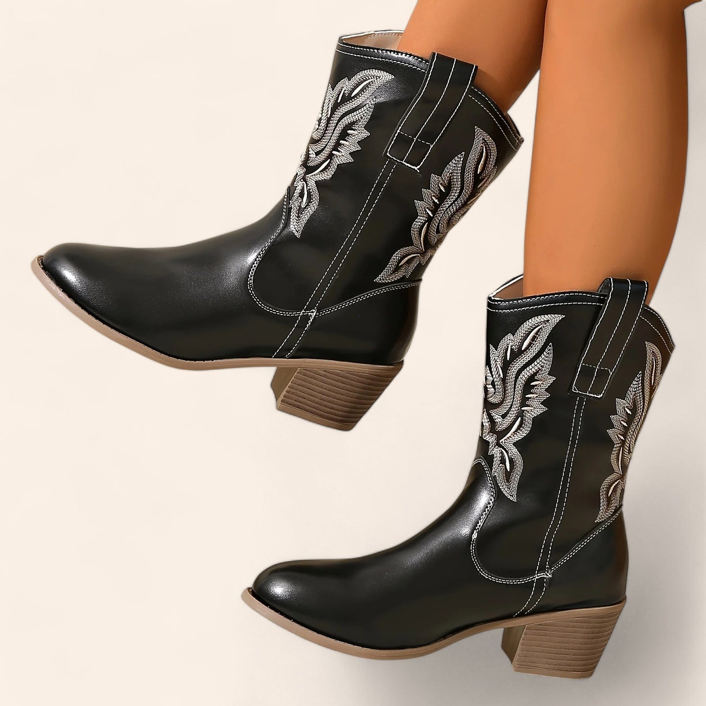 Black cowboy boots with white stitching - N°31