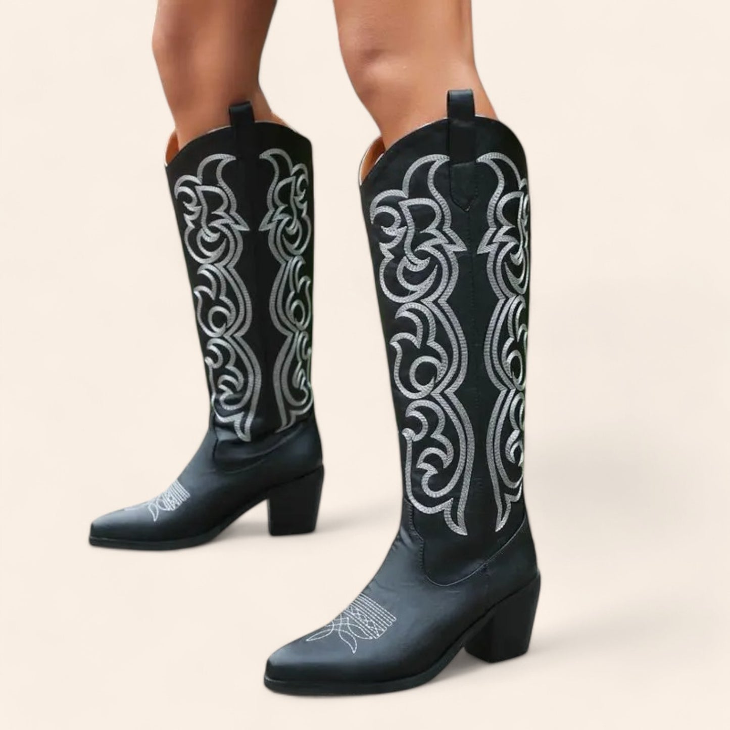 Black cowboy boots with bold embroidery - N°103