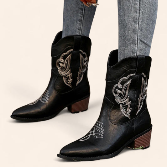 Black cowboy boots with embroidery - N°21