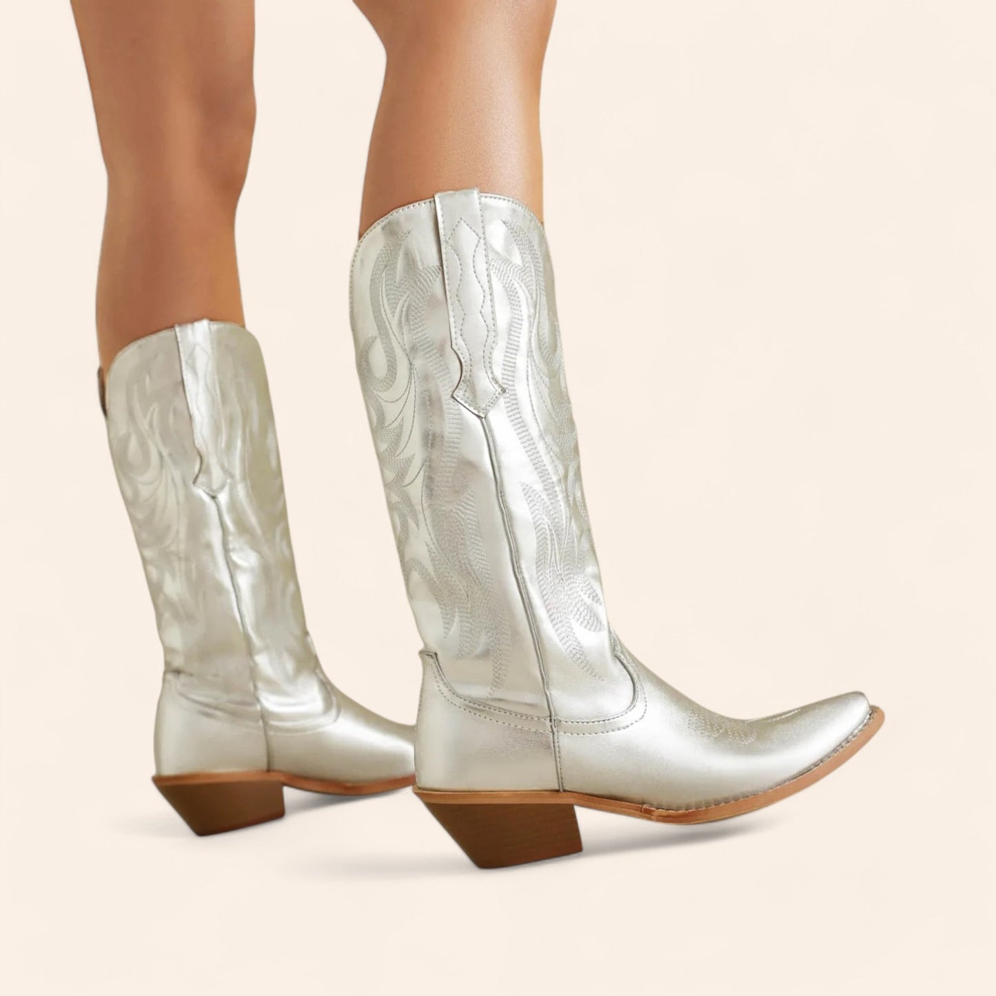 Silver cowboy boots with detailed embroidery - N°44