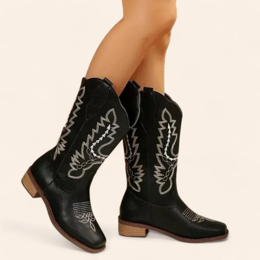 Black cowboy boots with white embroidery and low heels - N°18