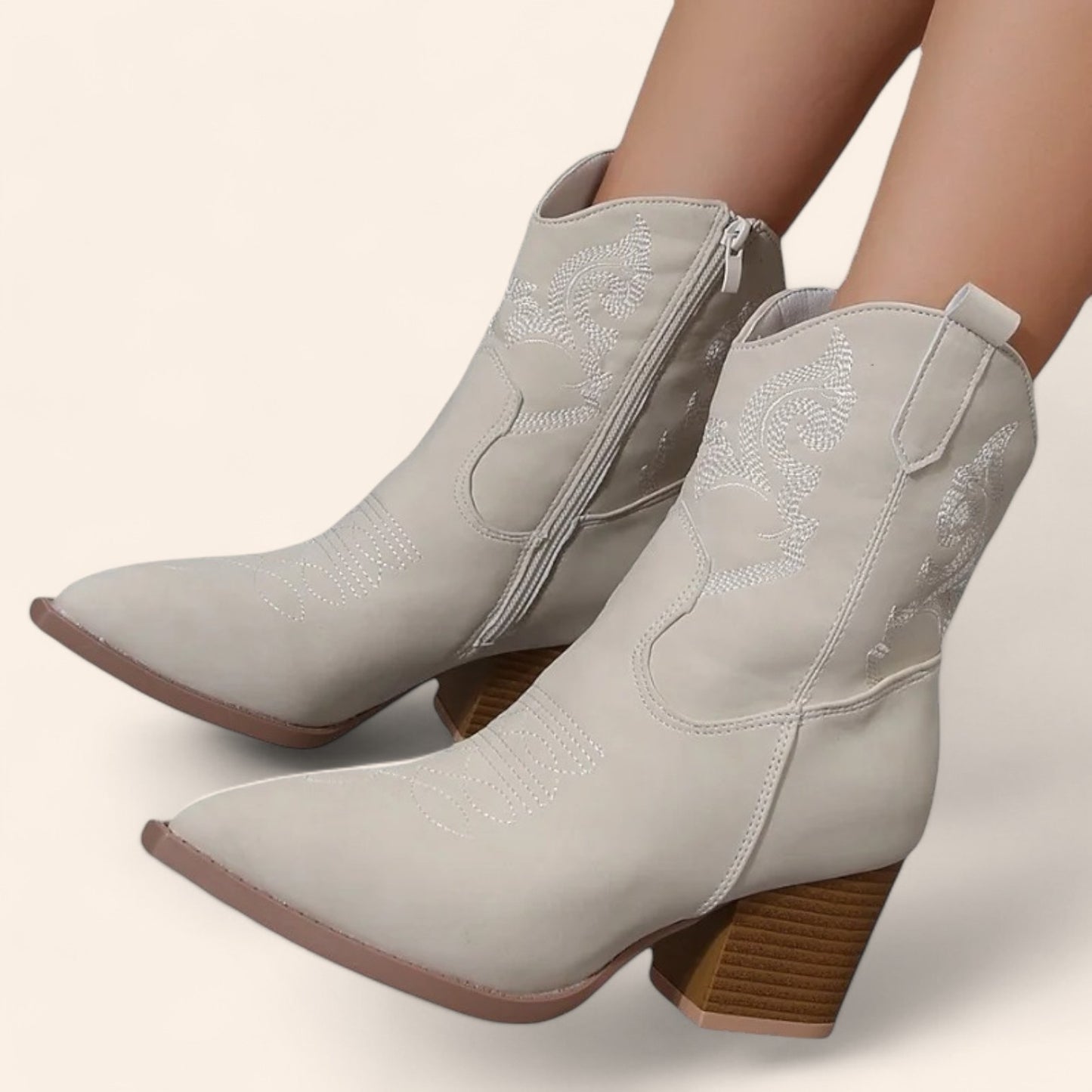 Grey beige cowboy boots with embroider - N°141